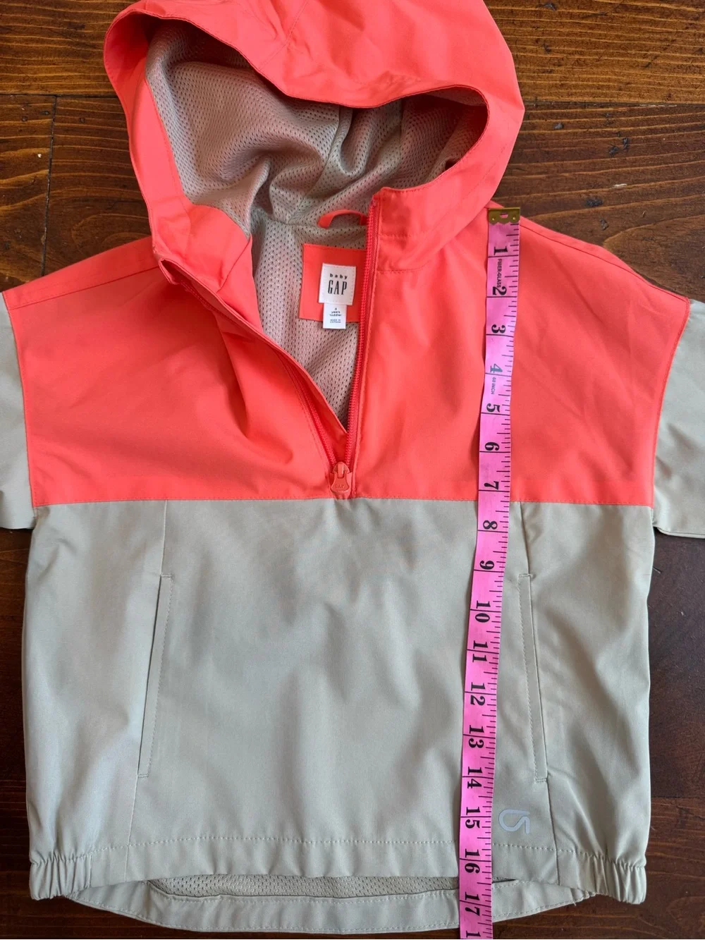 GAP Baby Blood Orange and Beige Tech Anorak Mesh-Lined Jacket. Size 4
